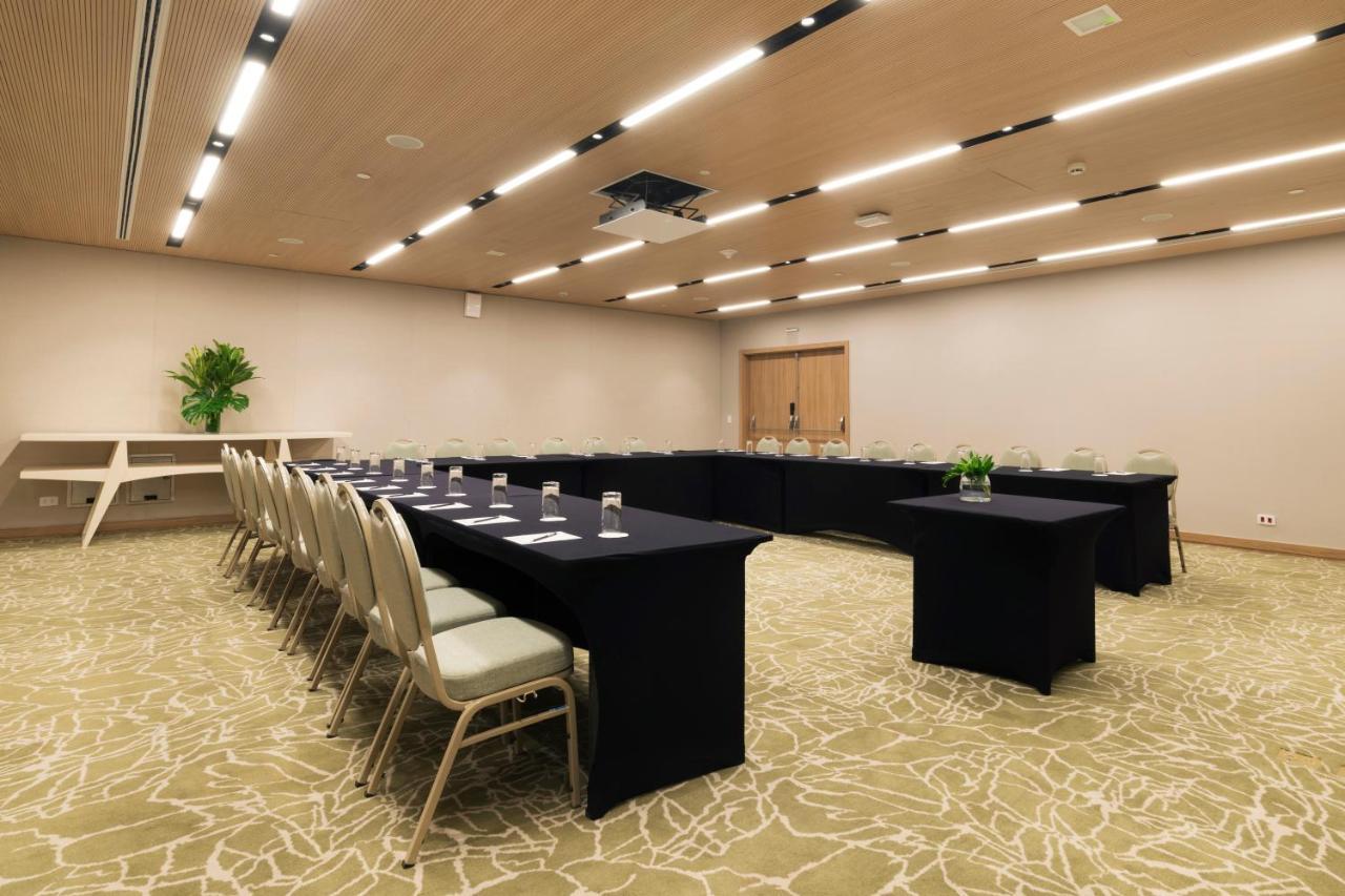 Fairmont Rio De Janeiro Copacabana المظهر الخارجي الصورة U-shaped table layout